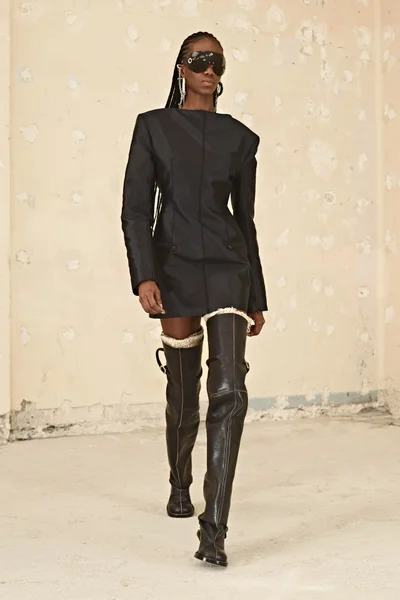 Look 35